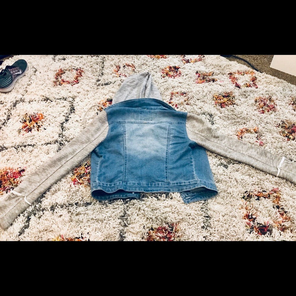 Jacket - Picture 2 of 4